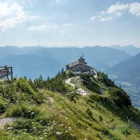Schloessl Stanggass Schoenblick *