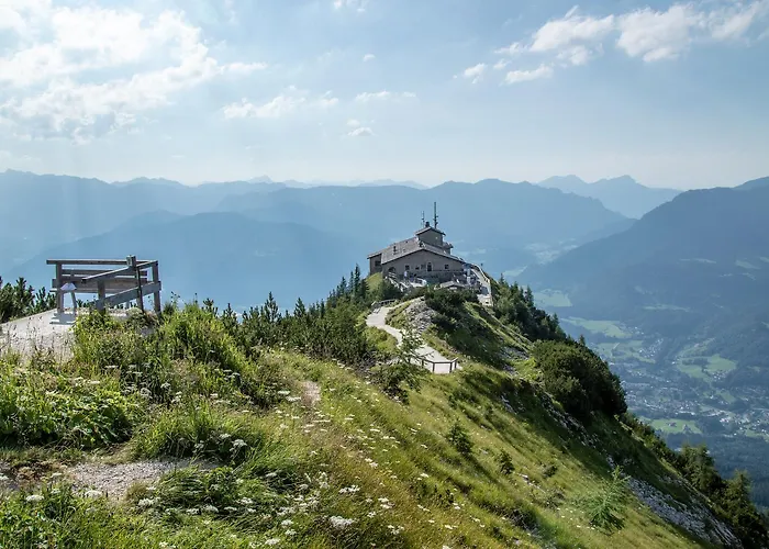 Schloessl Stanggass Schoenblick *